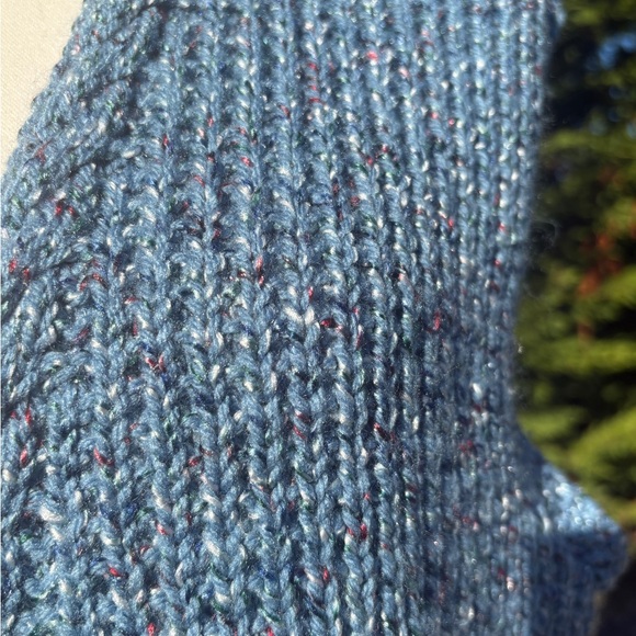 Handcrafted Blue Knit Vest – Cozy Artisan Layer Sz Lg - Picture 7 of 9